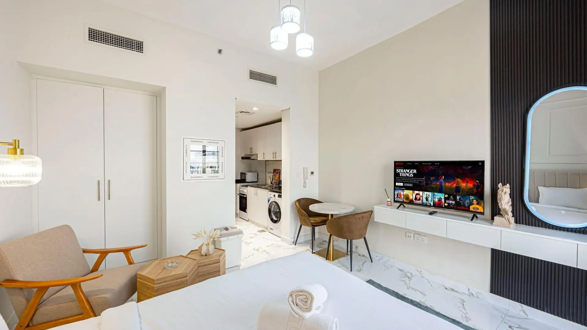 Apartment Luxurious Studio Near Dubailand Landmarks